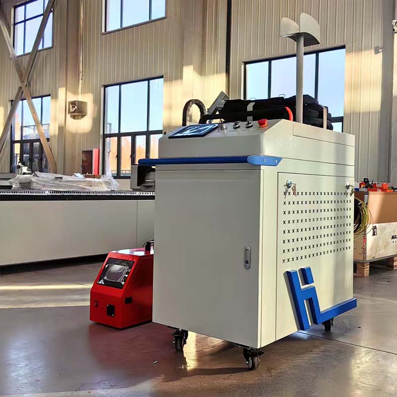 آلة لحام ليزر محمولة بقوة 3000 - مراجعة Industrial Applications Of Laser وسعره