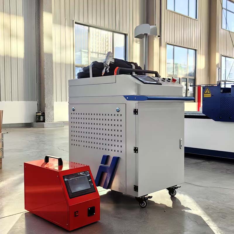 آلة لحام ليزر محمولة بقوة 3000 - مراجعة Industrial Applications Of Laser وسعره